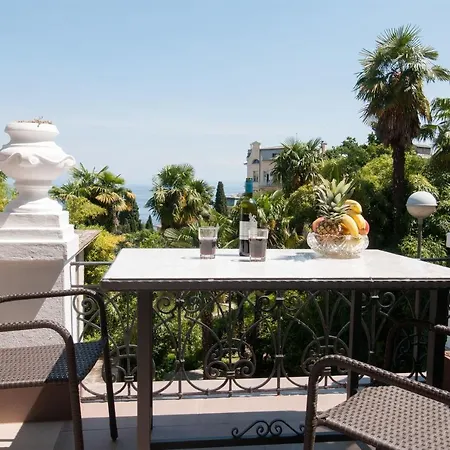 Apartments Tomic A8 דירה *